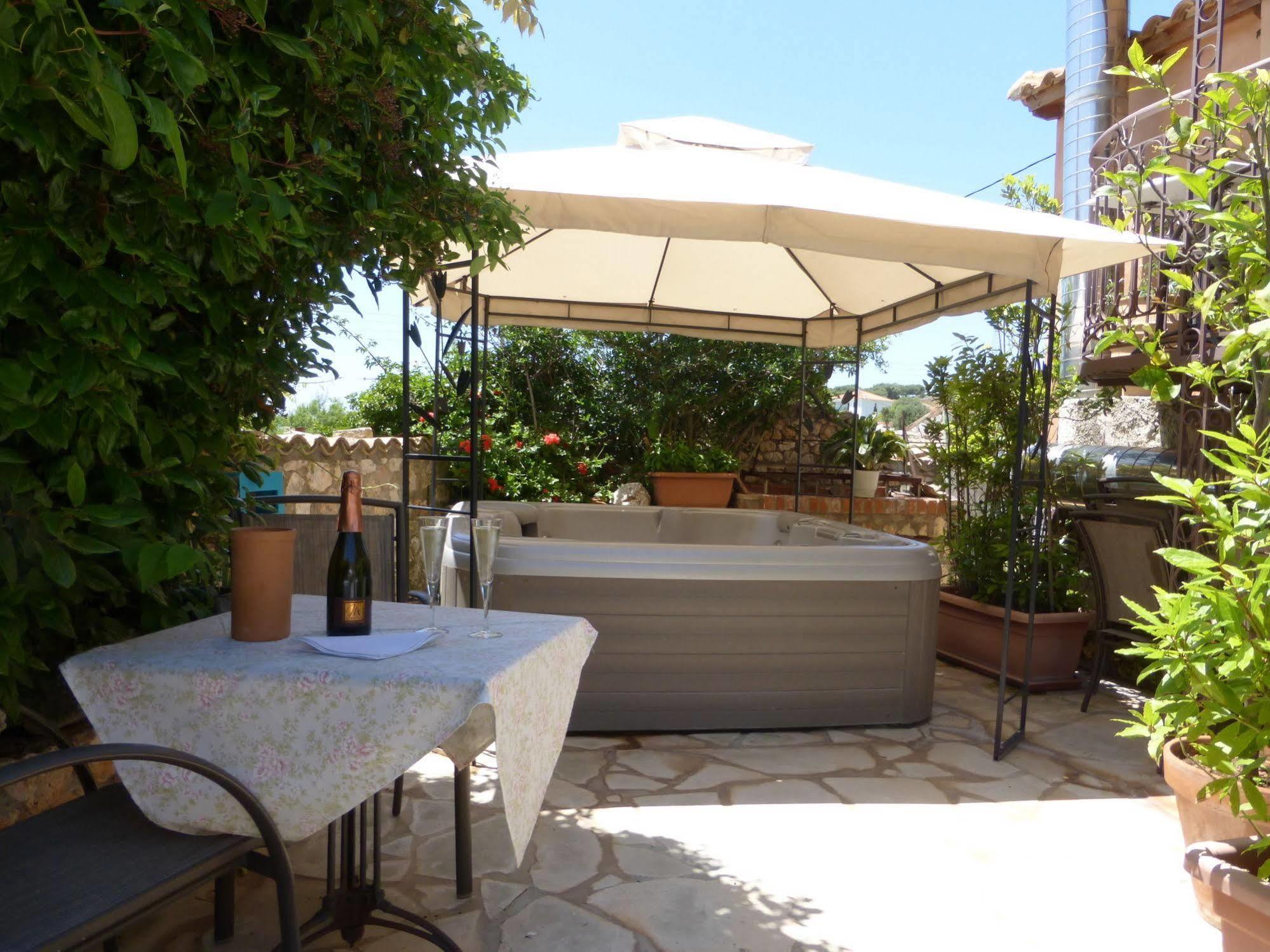 Museum Hotel George Molfetas Argostoli  Exterior photo